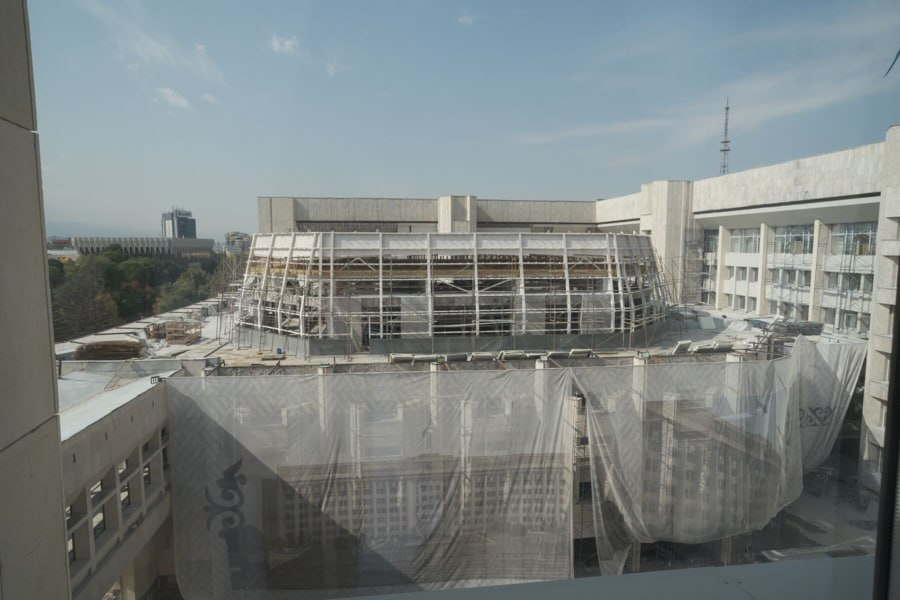 Все работы по восстановлению здания акимата Алматы завершат до конца февраля 
