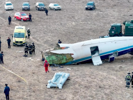 Путин признал, что разбившийся самолет AZAL в Актау был поврежден ракетами ПВО России