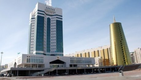 Около 3 млрд  долларов займет Казахстан на внешних рынках