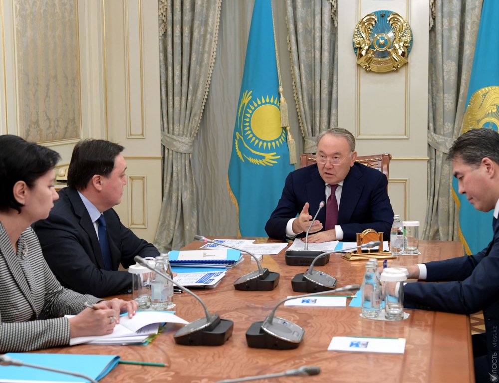 Многодетные семьи должны получить соцпомощь уже с 1 апреля – Назарбаев