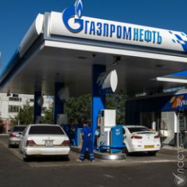 «Газпром нефть &mdash; Казахстан» временно будет продавать не более 20 литров бензина АИ-92 на один автомобиль