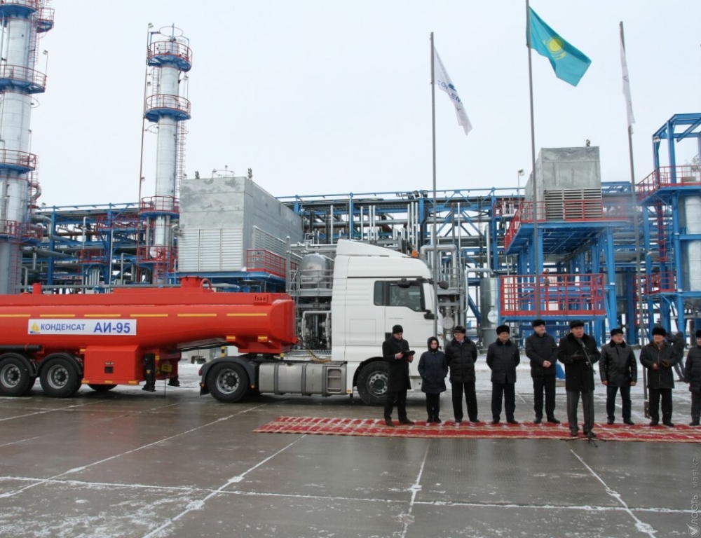 На заправки Западного Казахстана поступила первая партия казахстанского бензина Евро-5 - БРК 