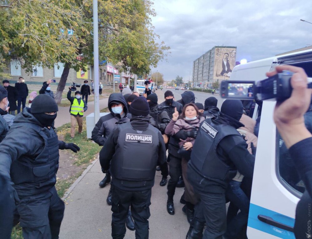 В столице начались задержания участников акции протеста