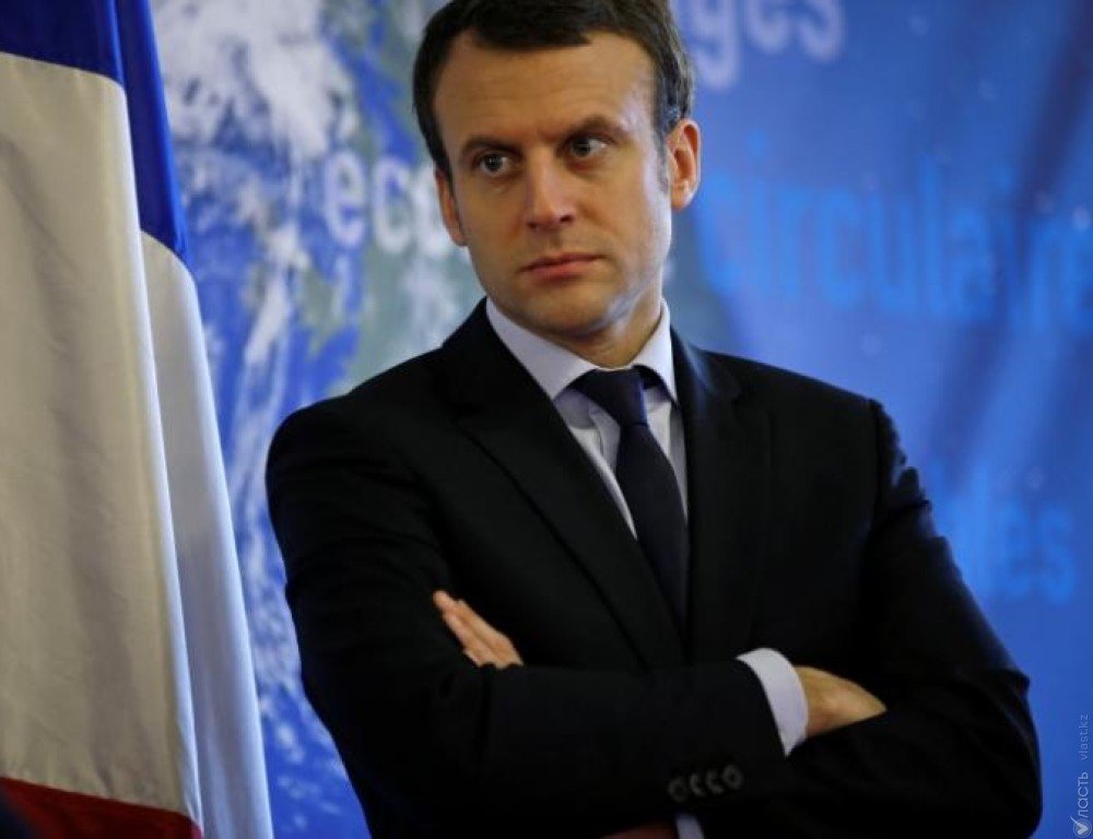 ​Эммануэль Макрон впервые стал фаворитом первого тура выборов президента Франции