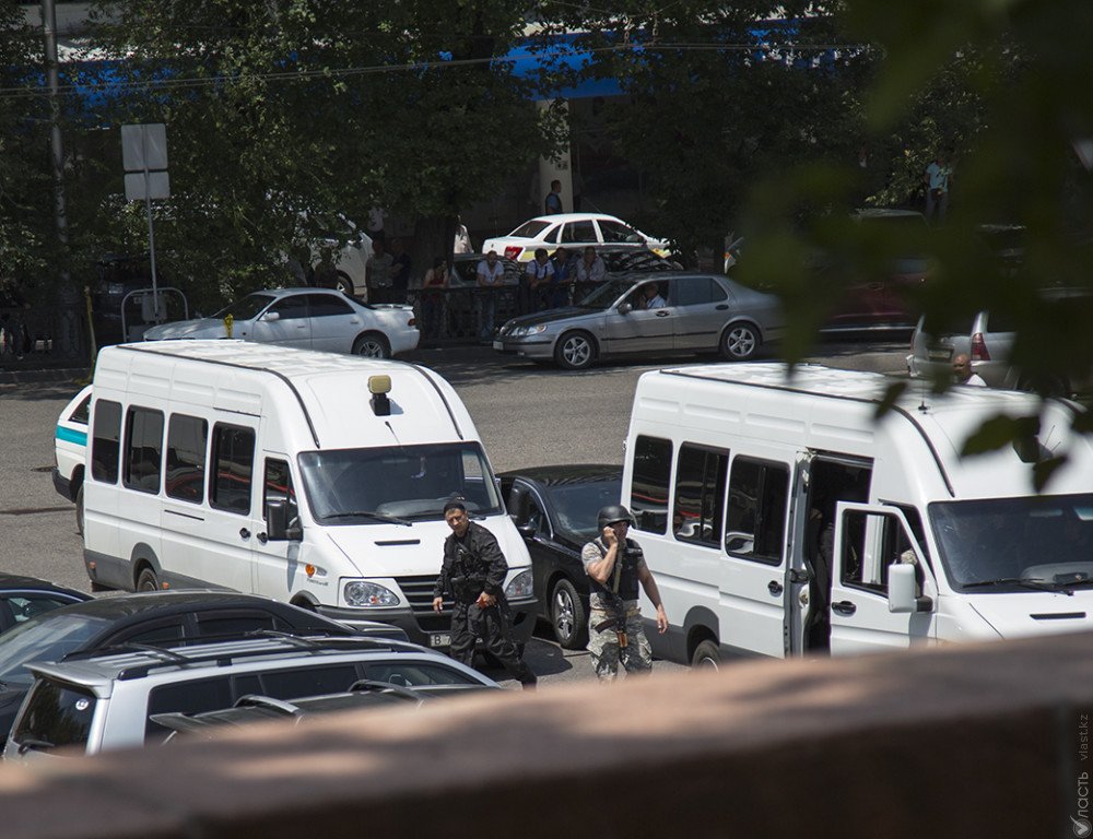 В Алматы оштрафовали руководителей 80 объектов за слабую антитеррористическую защищенность 