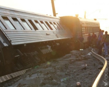 Искривление железнодорожного пути стало причиной схода поезда «Алматы-Атырау»