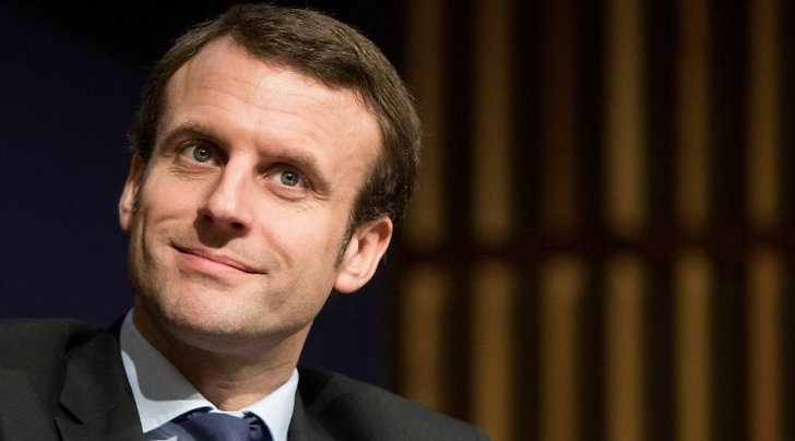 Бывший банкир и министр экономики Макрон поборется за пост президента Франции