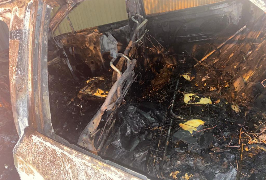 В Атырау подожгли автомобиль журналиста