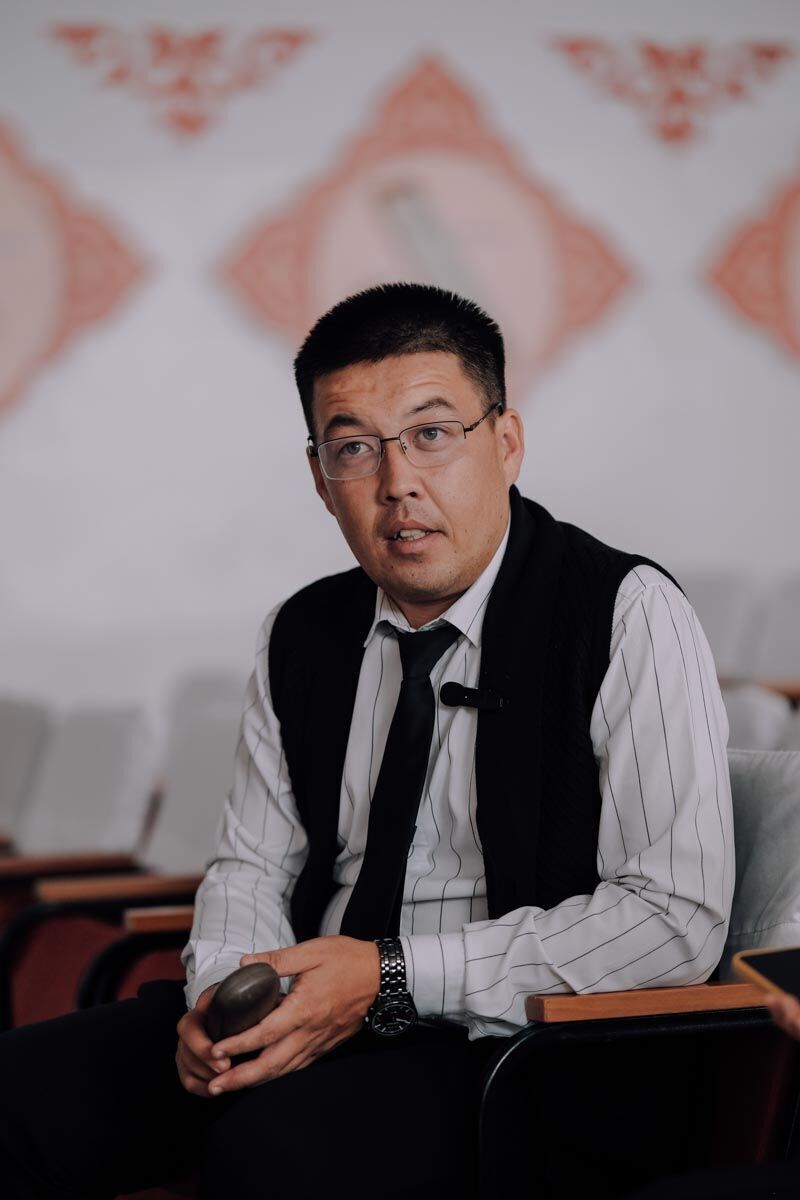 Толық bbw болды трахает догги стильде төсек үлкен мүшесі